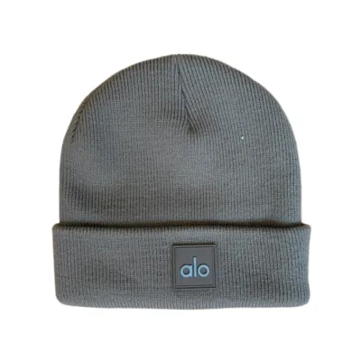 Alo Yoga Notable Beanie Dark Gray 01