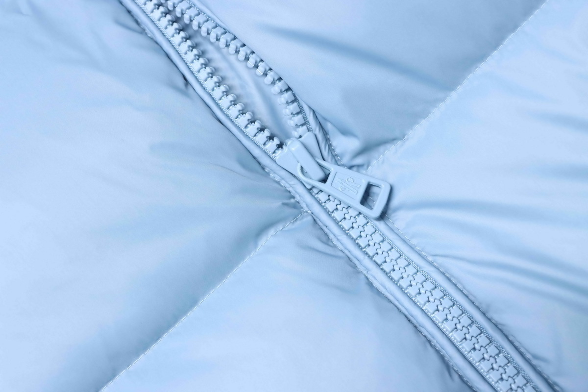 Moncler Logo Patch Zippered Stand-up Collar Blue Down Jacket