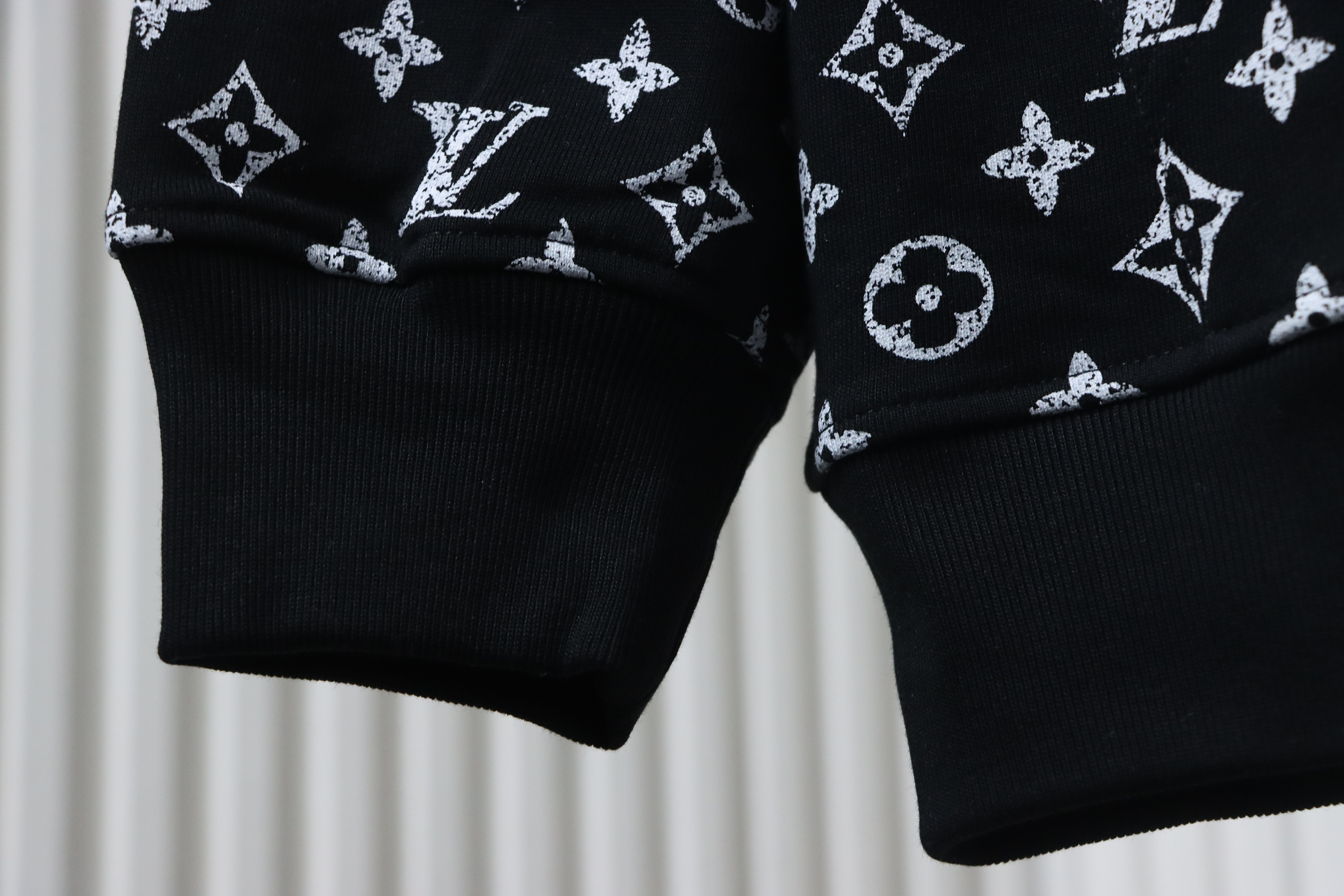 Louis Vuitton Classic Gradient Logo Print Hoodie Black