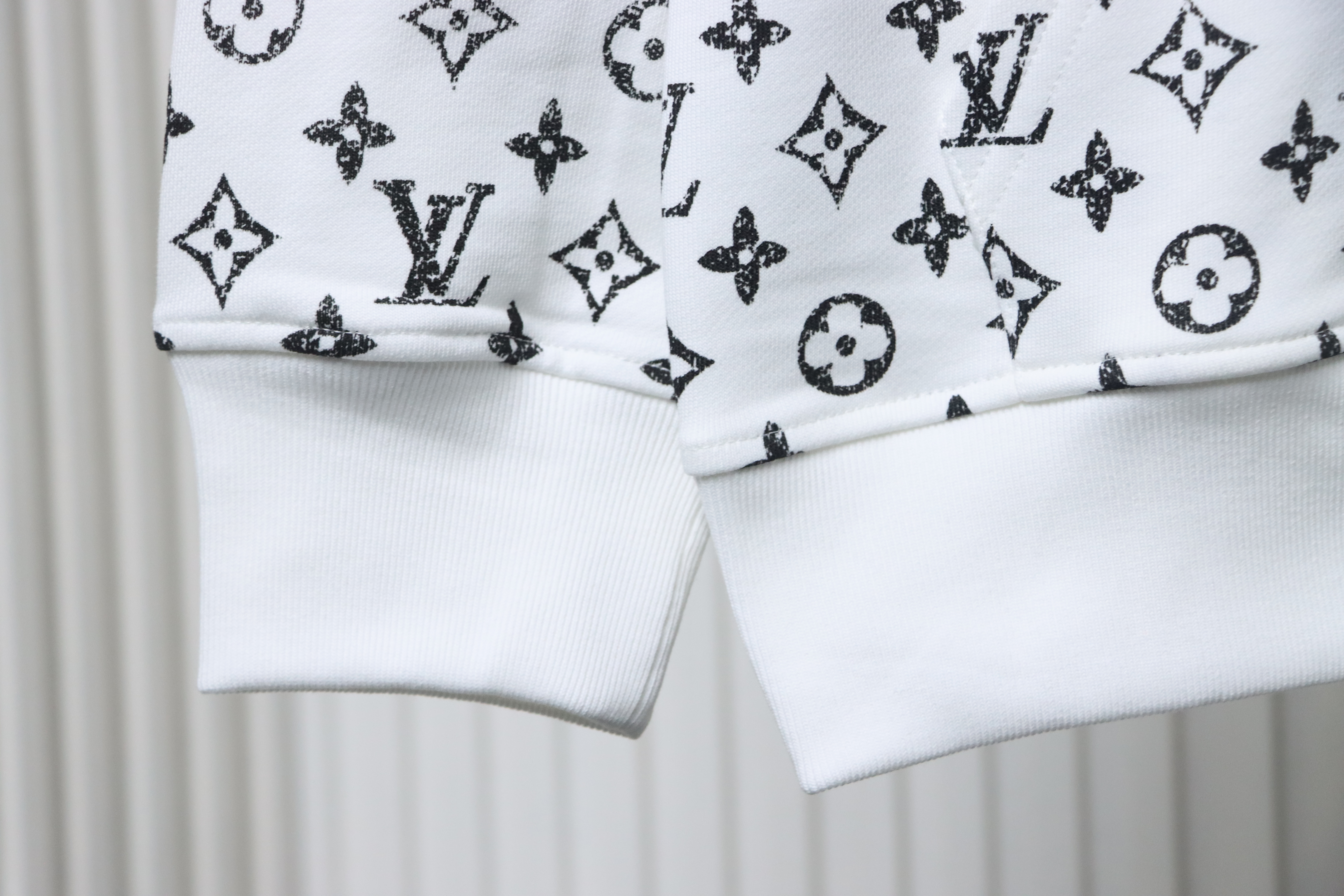 Louis Vuitton Classic Gradient Logo Print Hoodie White