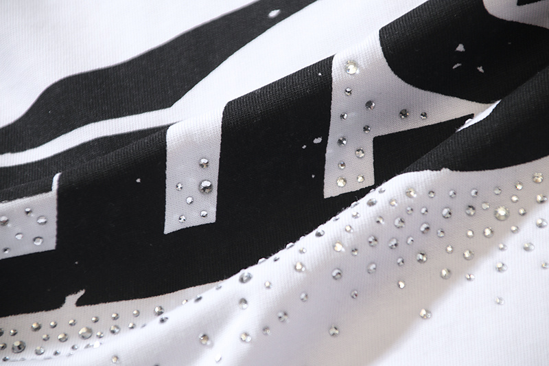 Hellstar Classic White T-shirt With Hot-fix Rhinestones #5617 