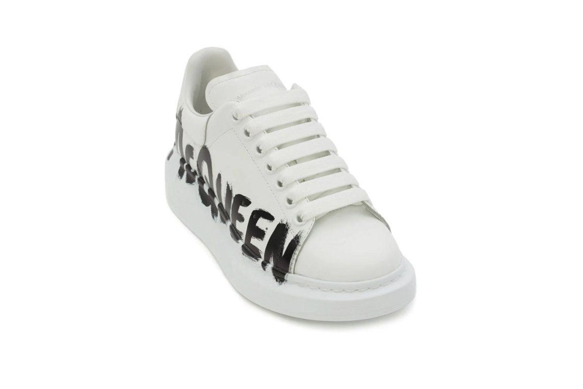 Alexander McQueen Oversized Graffiti White Black