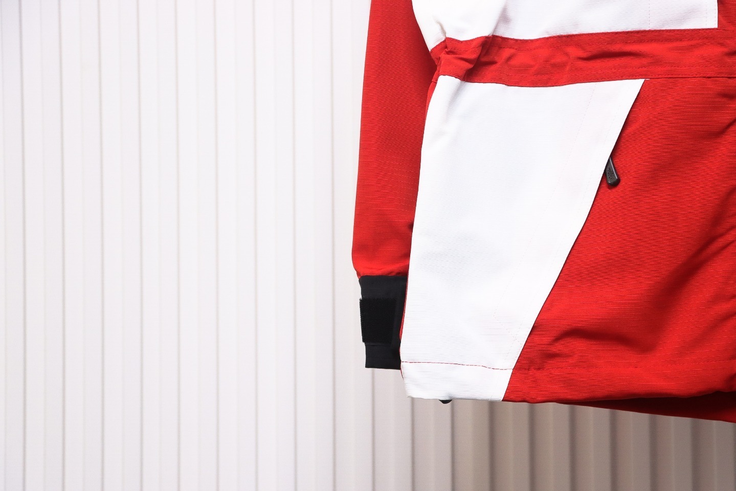Supreme x The North Face Expedition Jacket Red/White