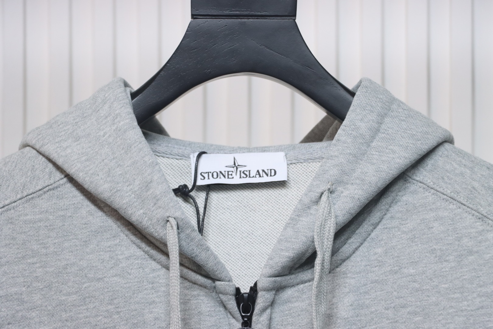 Stone Island Classic Logo Sleeve Patch Zipper Hoodie Gray