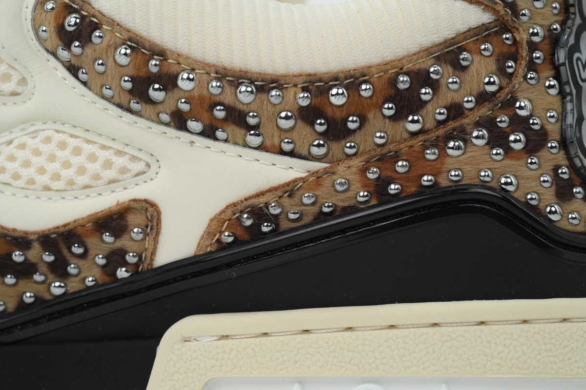 Louis Vuitton LV Skate Sneaker White Coffee Diamond