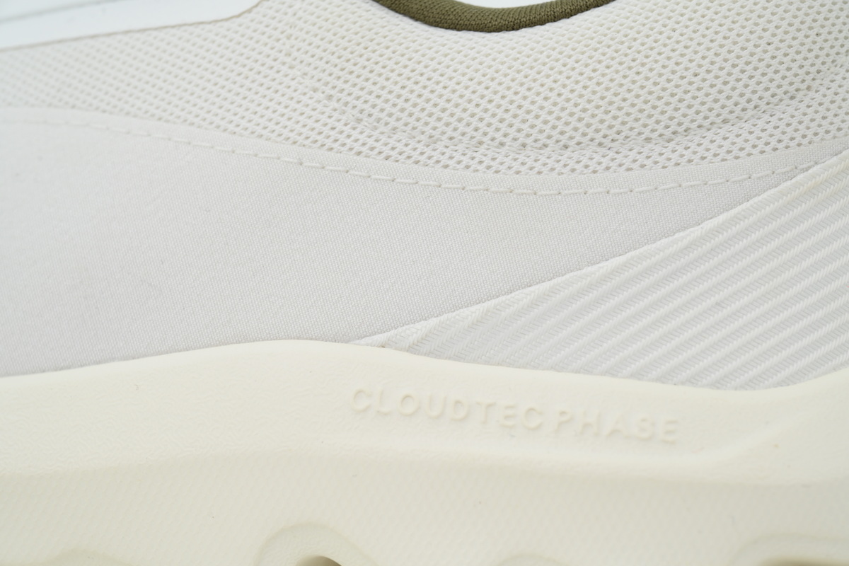 ON Loewe x Cloudtilt 2 'White Army Green'