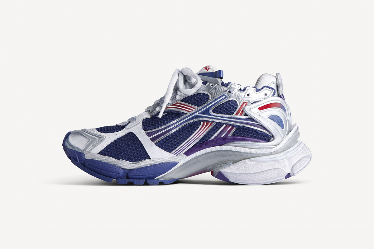 Balenciaga Runner Gradient Sneaker in Navy/Red/Grey 772774WRUNG4610