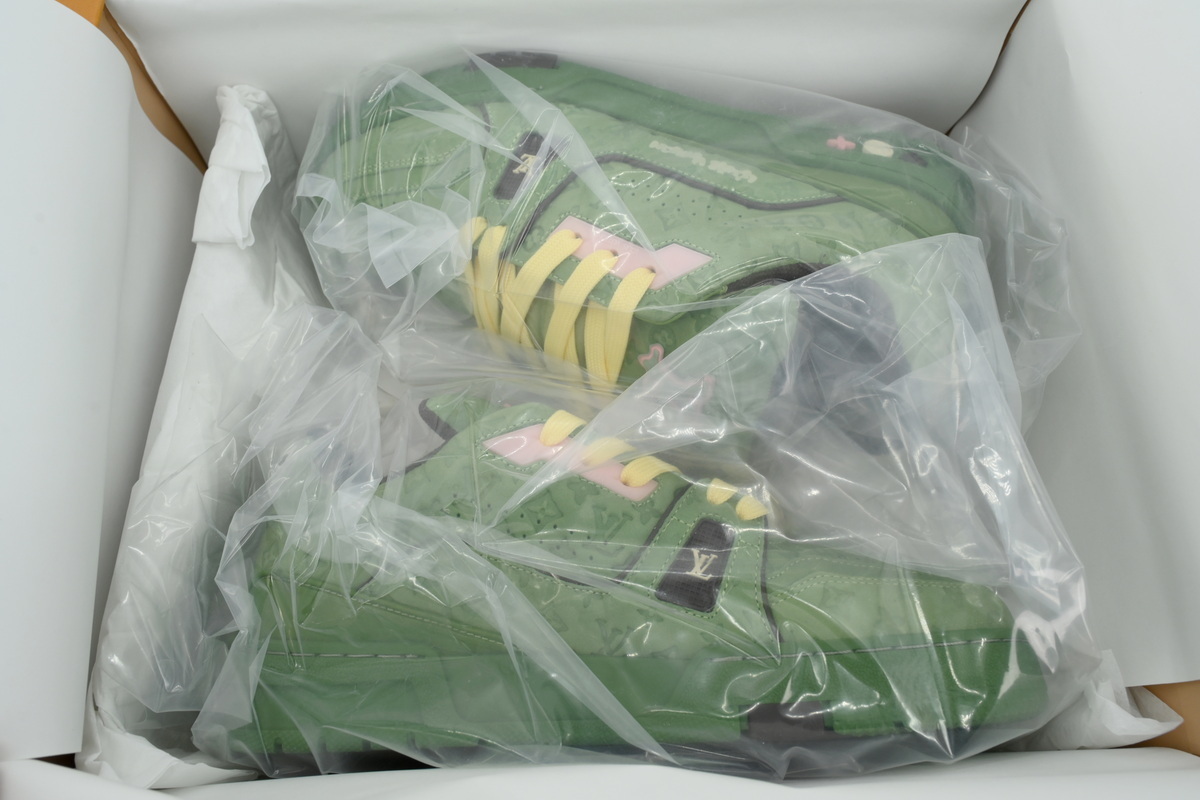 Louis Vuitton Trainer 54 Green Embossed