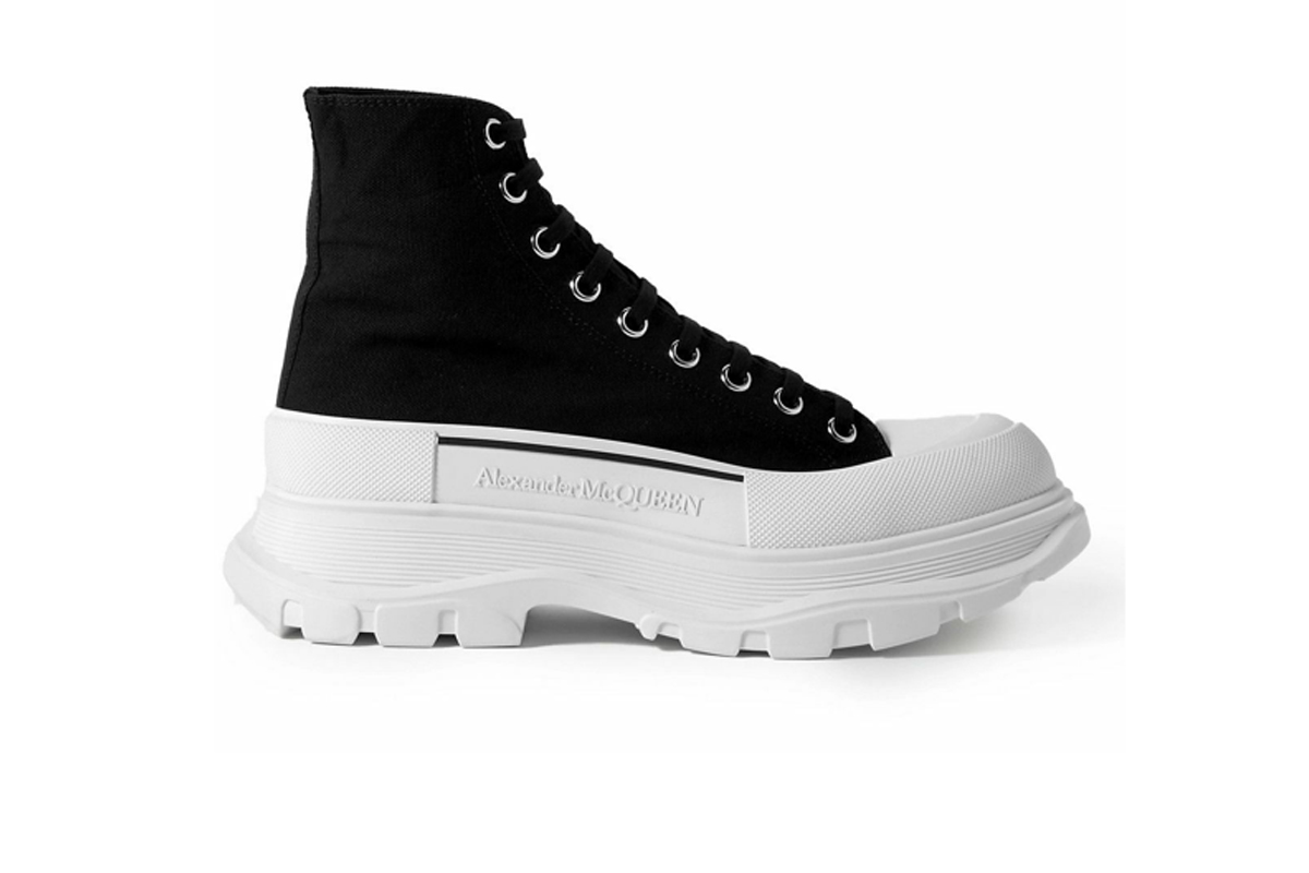 Alexander McQueen Tread Slick Exaggerated Sole Canvas Boots Black