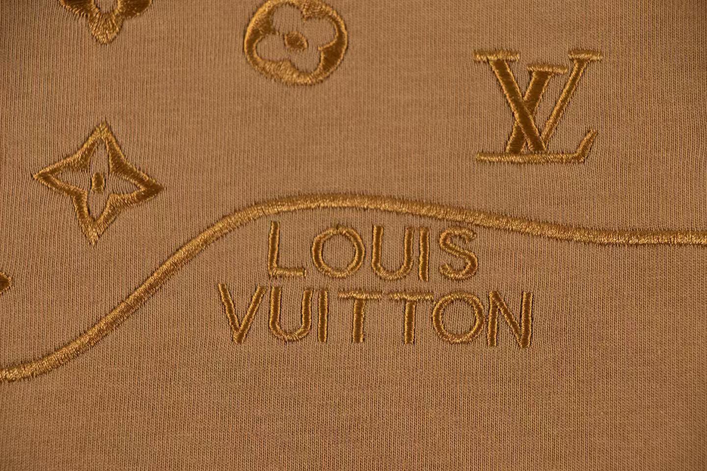 Louis Vuitton T-shirt Z030 Black/White/Khaki