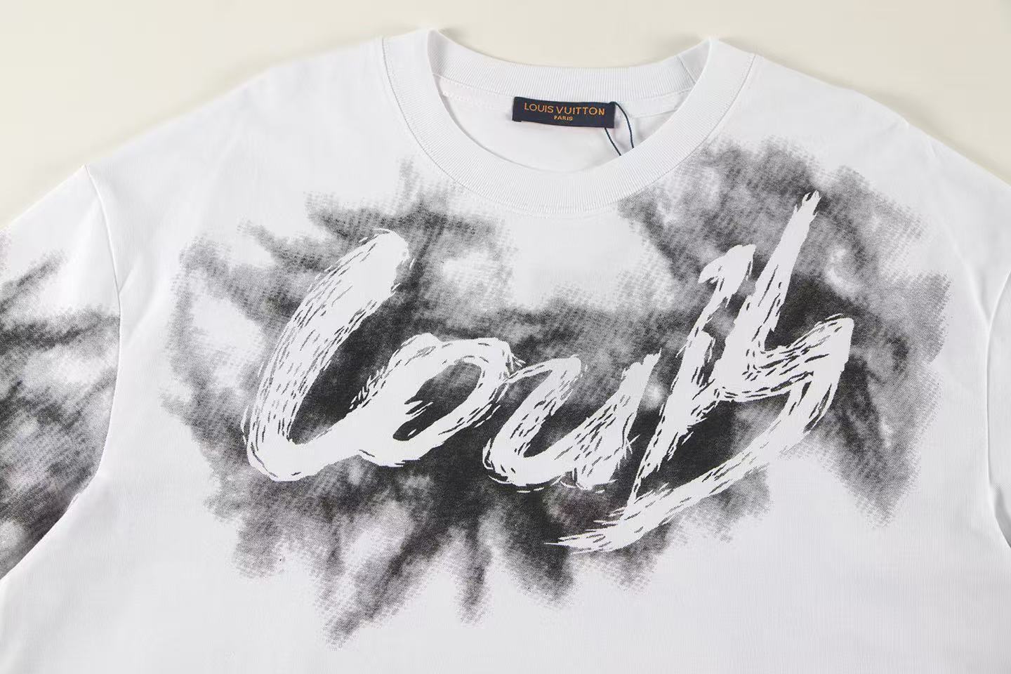 Louis Vuitton T-shirt Z034 Black/White/Gray