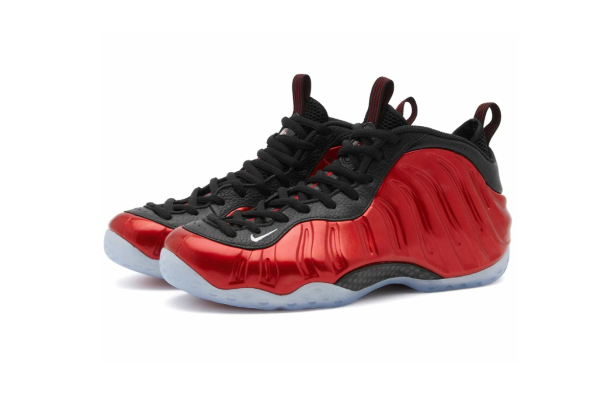 Nike Air Foamposite One Sneakers in Varsity Red/White