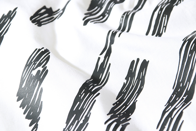 Off-white T-Shirt #109 Black/White