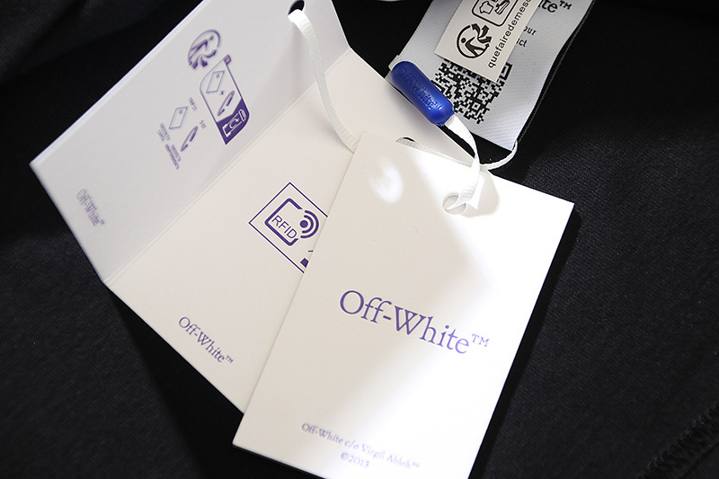 Off-white T-Shirt #160 Black/White