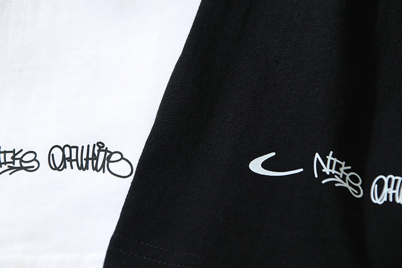 Off-white T-Shirt #104 Black/White