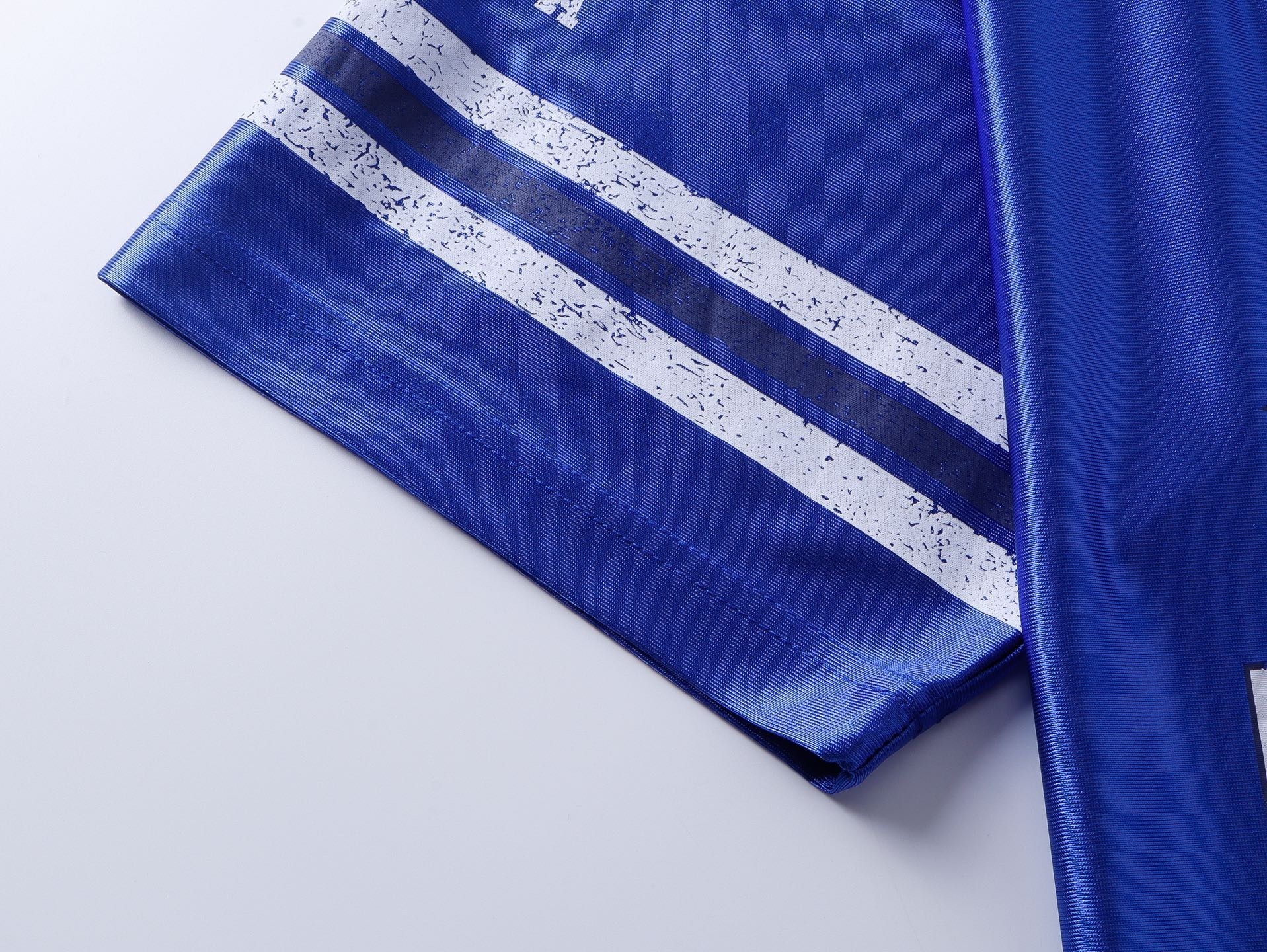 Balenciaga 3B Silhouette Ribbed V-neck Printed T-shirt Black/Blue/Gray