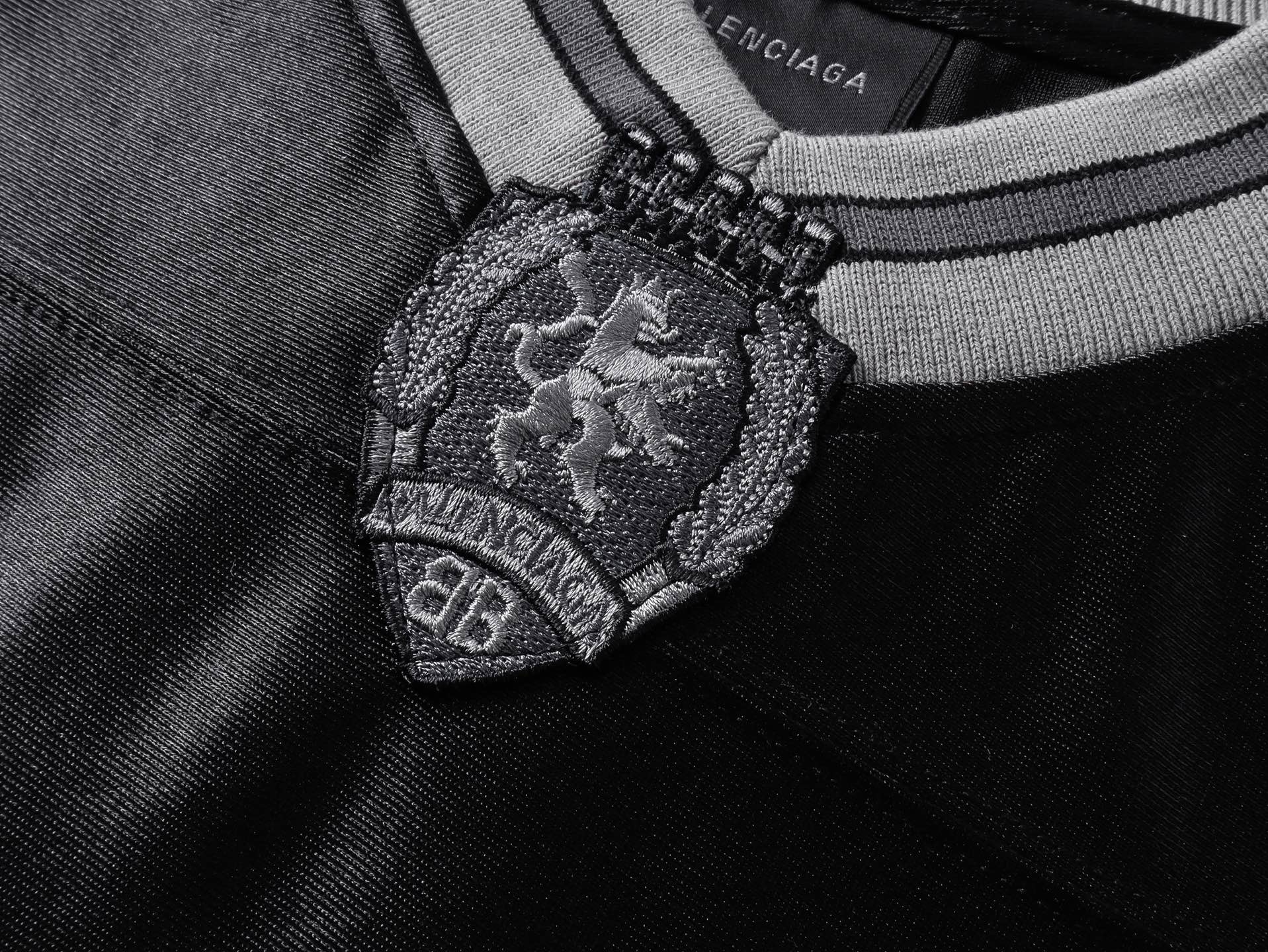 Balenciaga 3B Silhouette Ribbed V-neck Printed T-shirt Black/Blue/Gray