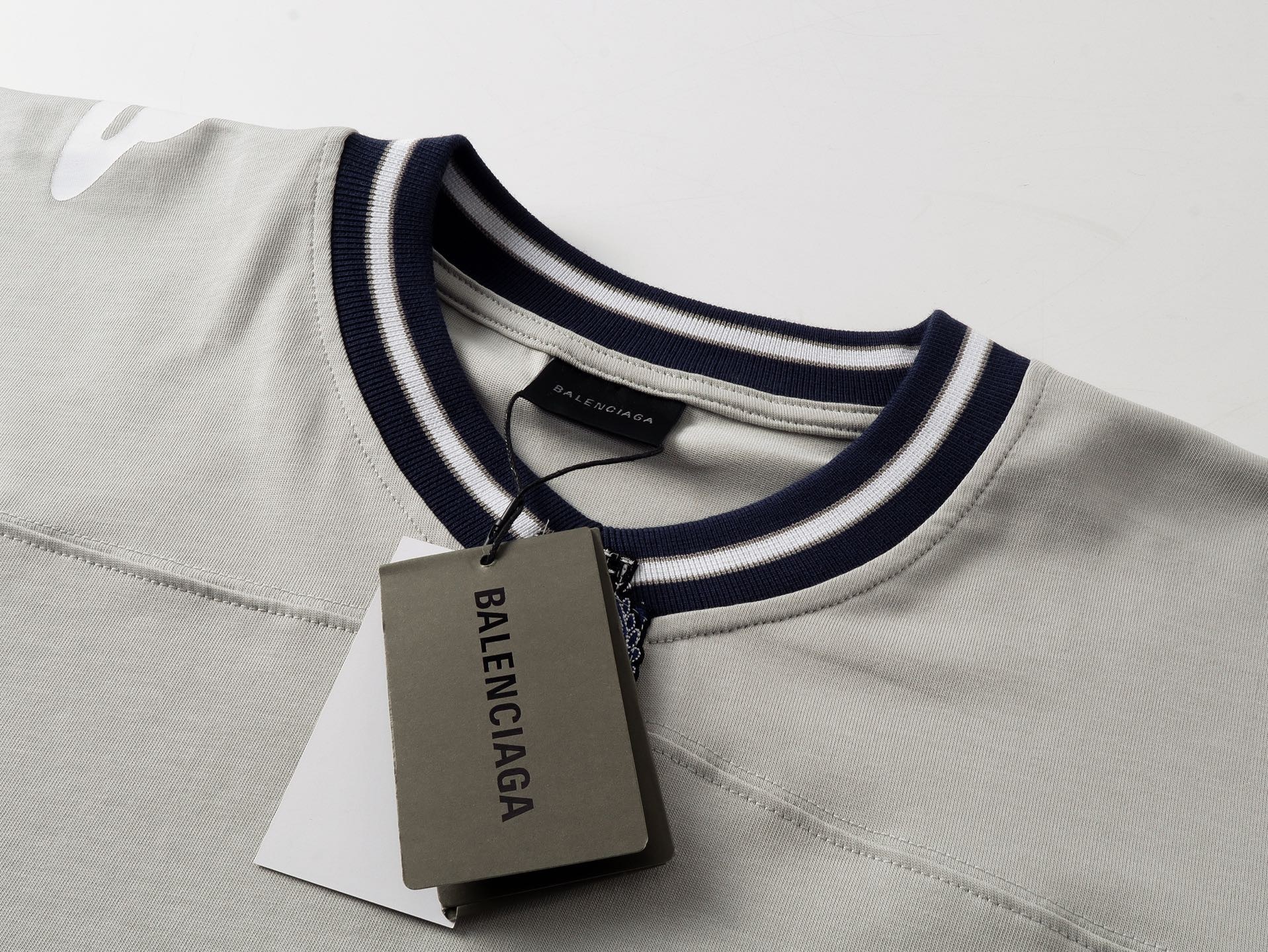 Balenciaga 3B Silhouette Ribbed V-neck Printed T-shirt Black/Dark Blue/Gray