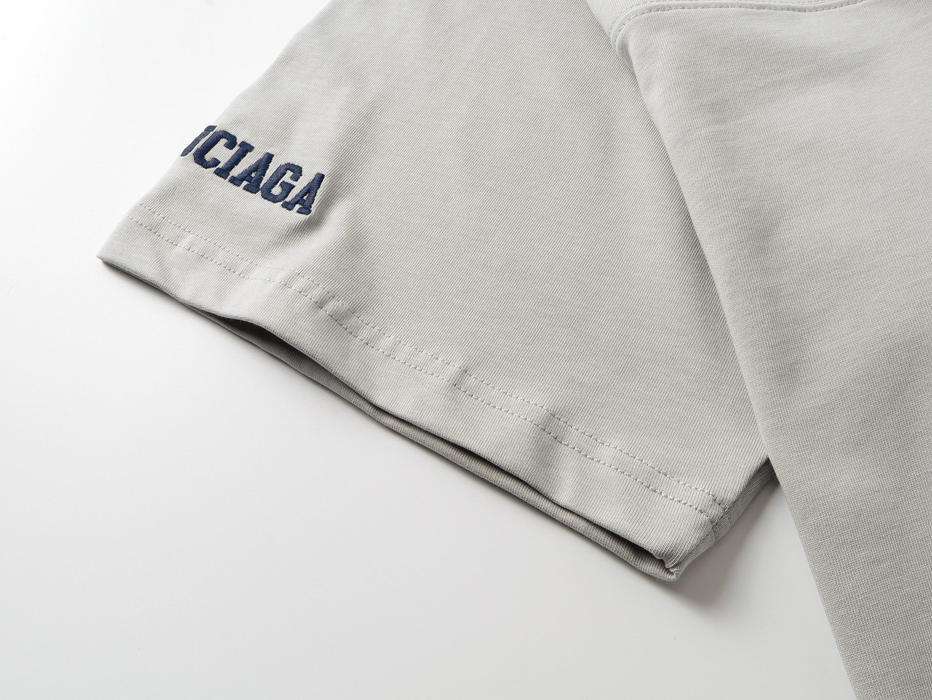 Balenciaga 3B Silhouette Ribbed V-neck Printed T-shirt Black/Dark Blue/Gray