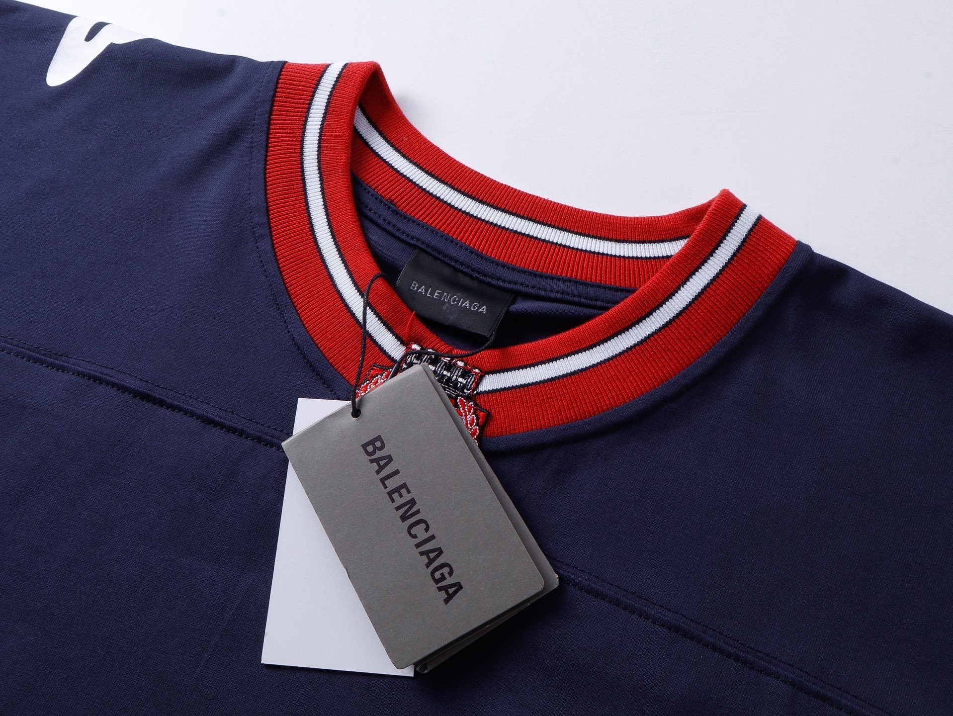 Balenciaga 3B Silhouette Ribbed V-neck Printed T-shirt Black/Dark Blue/Gray