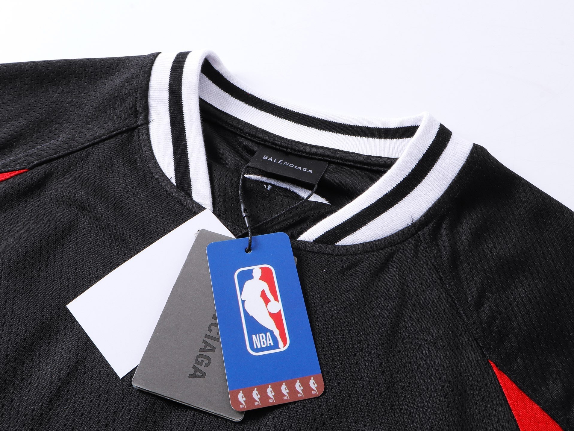 Balenciaga NBA Co-Branded Health Network Qversized Color Bocked T-shirt Black/White/Red