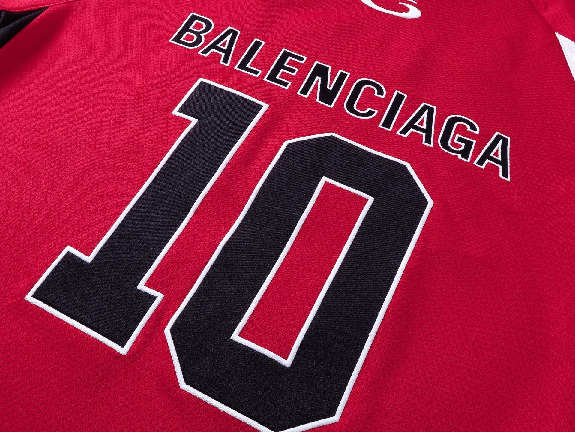 Balenciaga NBA Co-Branded Health Network Qversized Color Bocked T-shirt Black/White/Red
