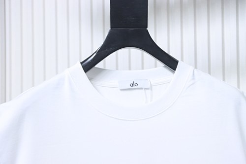 Alo Embroidered Logo Solid-Color T-Shirt White