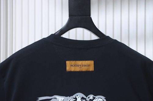 Louis Vuitton Bone Logo Print T-Shirt Black