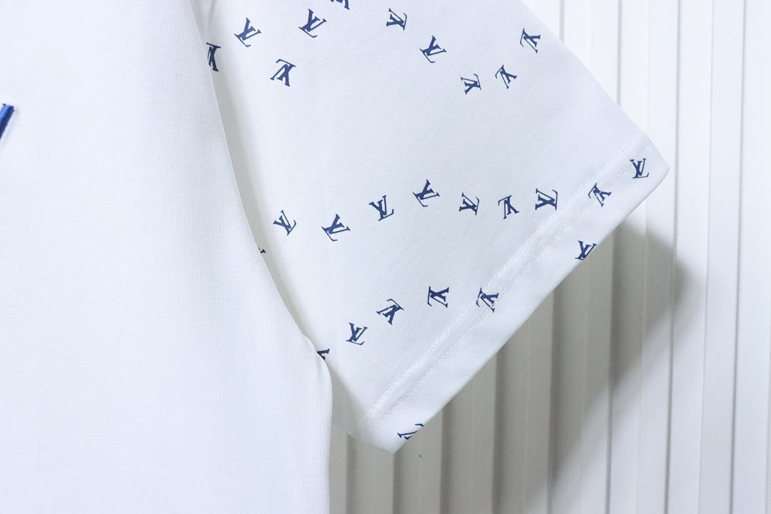 Louis Vuitton Embroidered Airplane Logo Print T-Shirt White