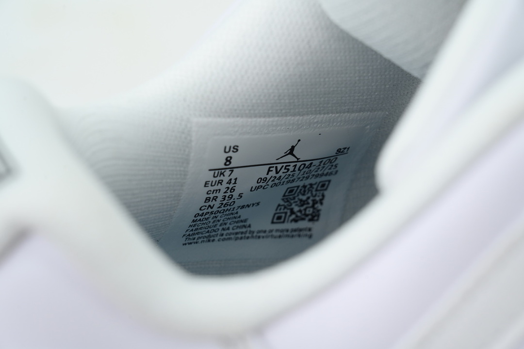 Air Jordan 11 Retro Low 'UNC'(2026) FV5104-100