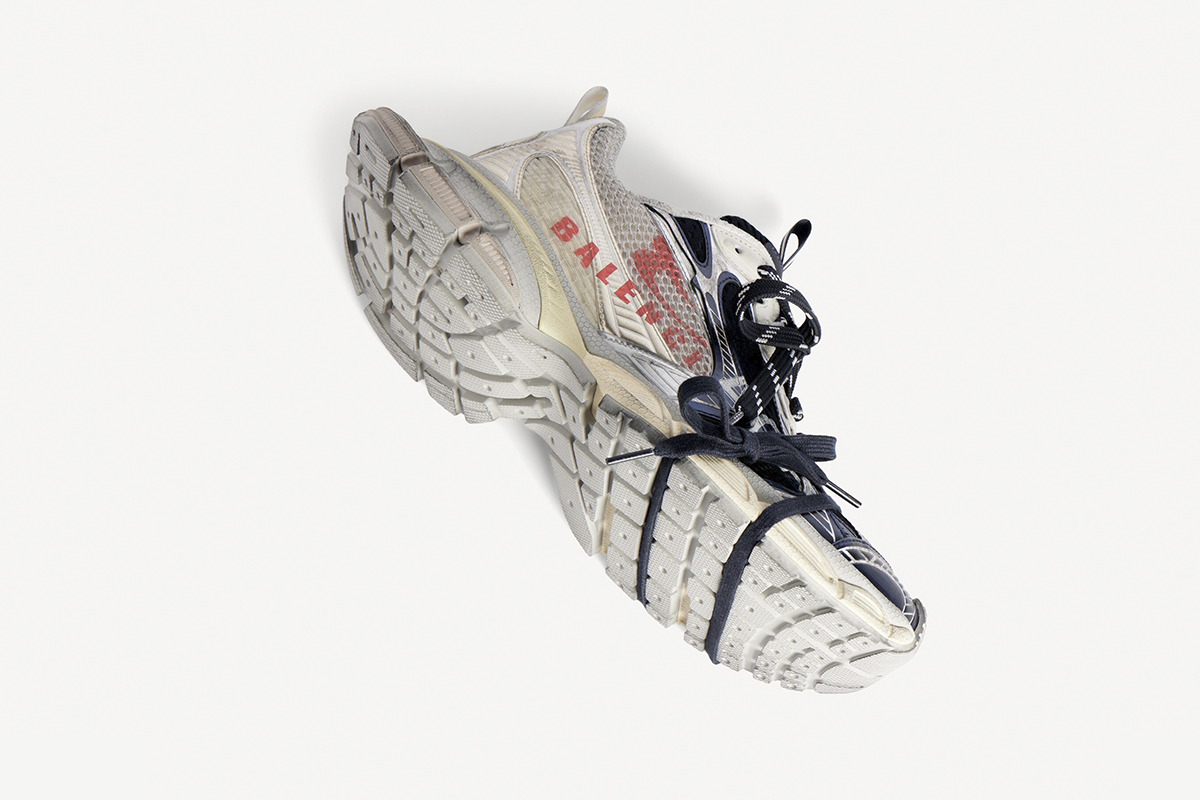 Balenciaga 3XL Split Logo Sneaker in Eggshell/Red/Navy