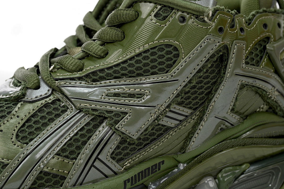Balenciaga Runner Sneaker Army Green 677402 W1RN3 2025