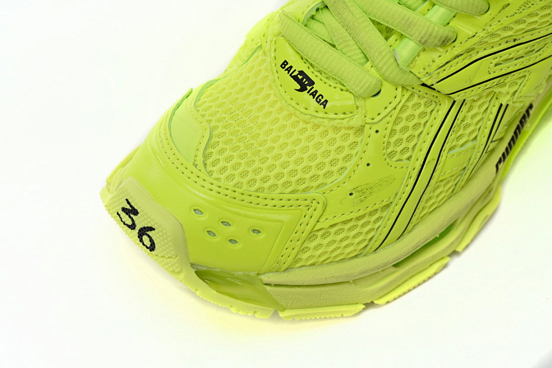 Balenciaga Runner Sneaker Fluorescent Green 677402 W3RB4 7510