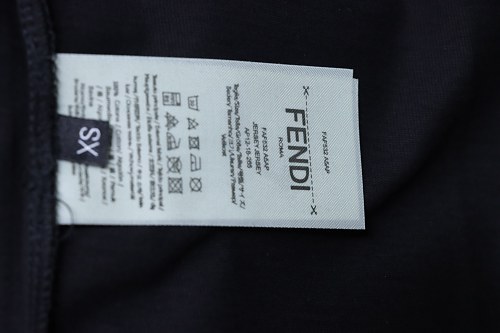 Fendi Yellow-Eyed & Red-Letter Print T-Shirt Black