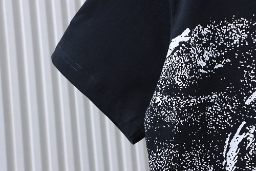 Moncler Ink-Style Mountain Print T-Shirt Black