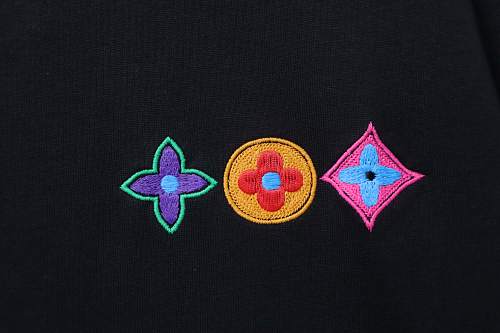 Louis Vuitton Colorful Calico Embroidery Logo T-Shirt Black