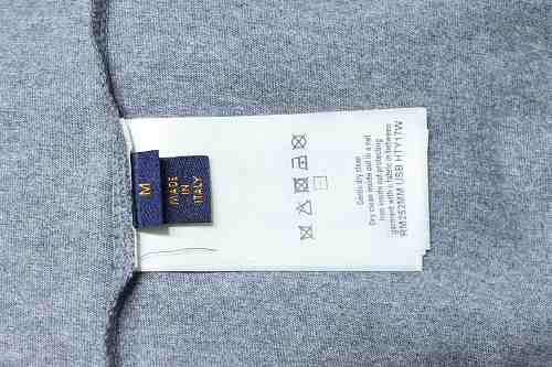 Louis Vuitton Iris 1854 Vintage Print T-shirt Gray