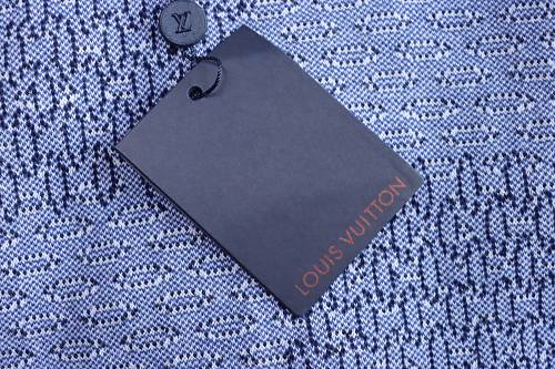 Louis Vuitton Short-Sleeve Jacquard Knit Cardigan (Checkerboard Pattern)
