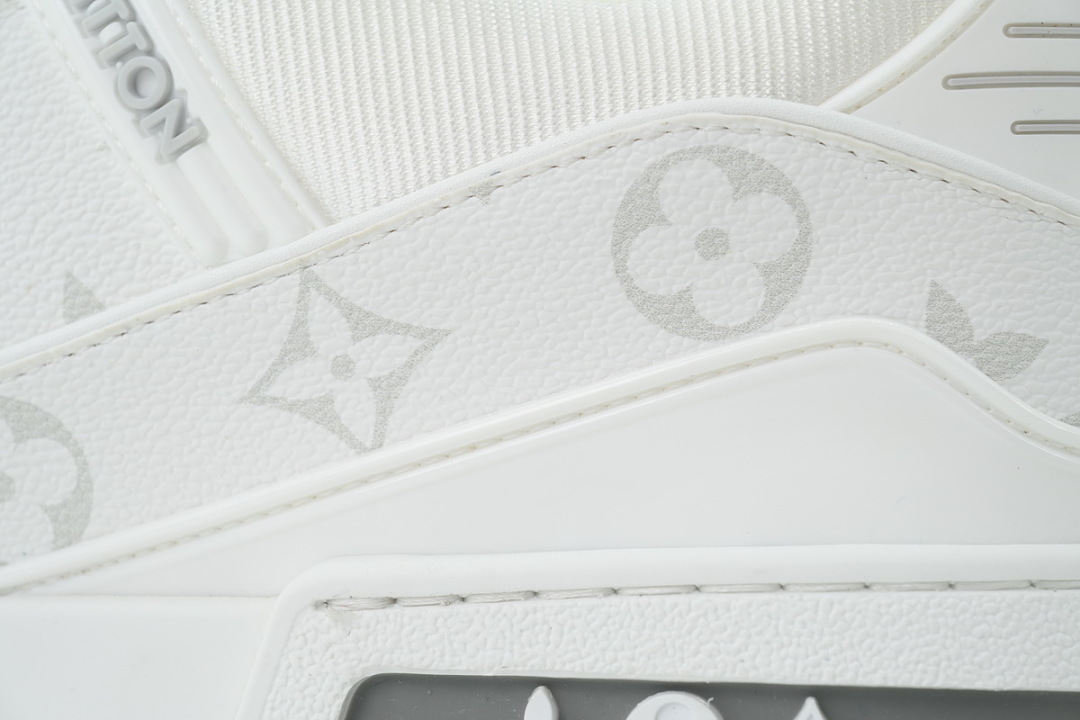 Louis Vuitton Trainer White and Grey Monogram (NFC)