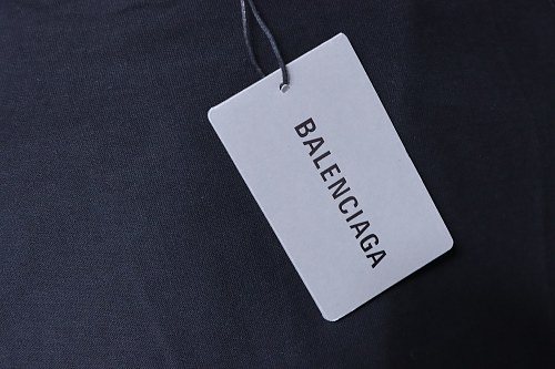 Balenciaga Inverted Letter Print T-Shirt Black