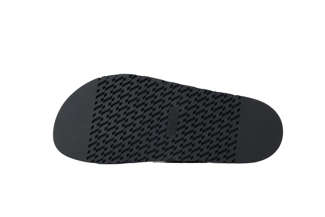 Hermes Flat Slide Sandals Black Lychee-Grain Button