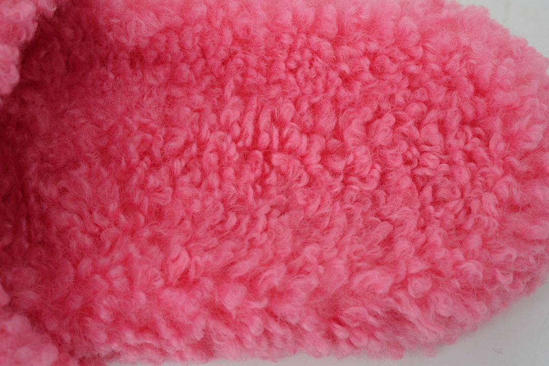 Balenciaga Furry Slide Pink 654261W2DO15596