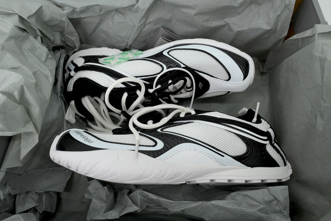 Balenciaga Radar 'Black and White' 865703 WSTEO 9010