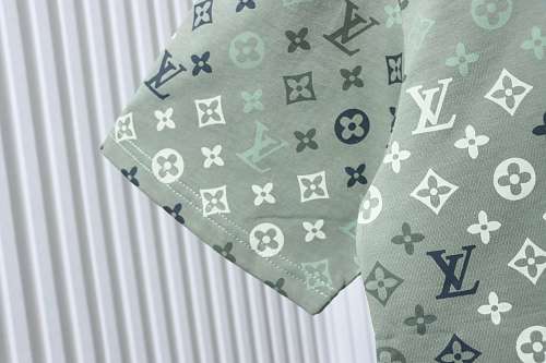 Louis Vuitton Monogram Gradient T-Shirt Green