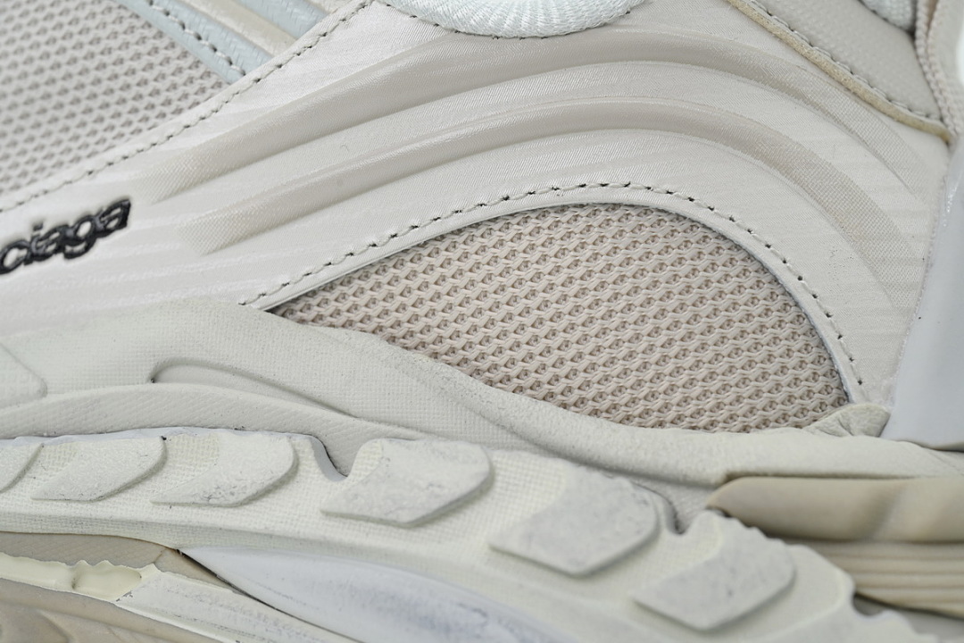 Balenciaga Triple S.2 Sneaker in Eggshell 865851WTRS29191