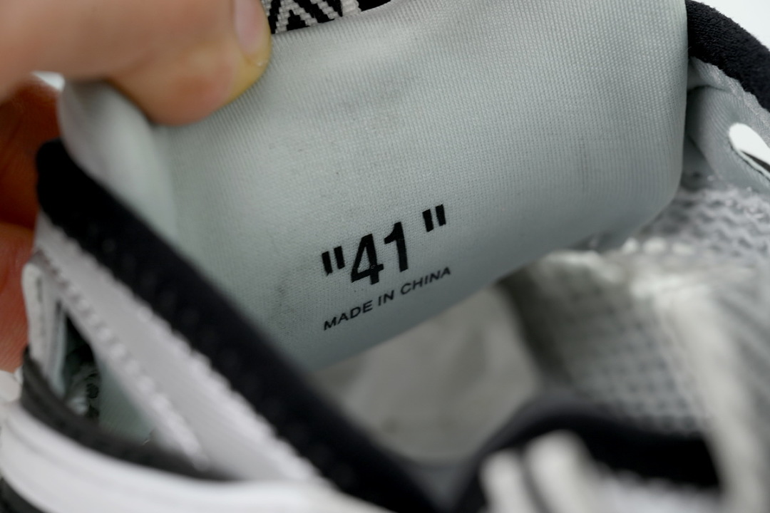 Off-white Be Right Back Silver Black OMIA29SS 26FAB00 17210