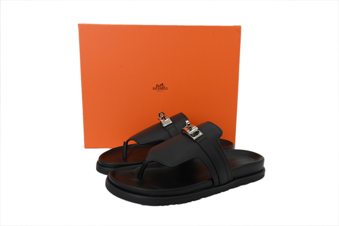 Hermes Flat Thong Sandals Black