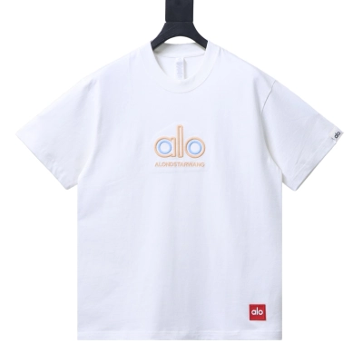 ALO Color-Blocked Embroidered Logo Short-Sleeve White 01