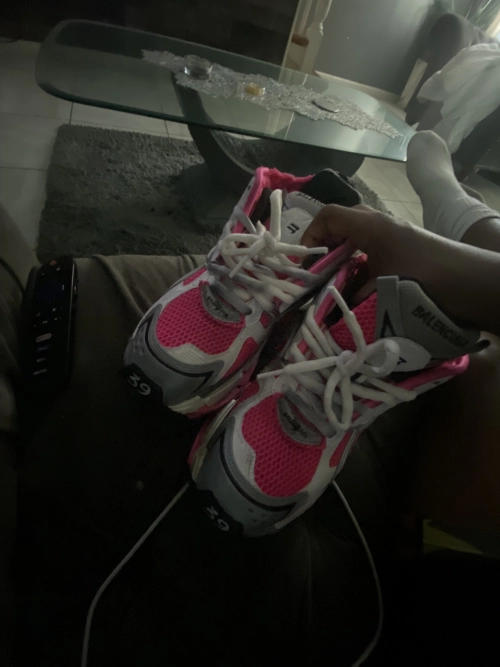 Balenciaga Runner White Red Powder 677402W3RBN9155 review 