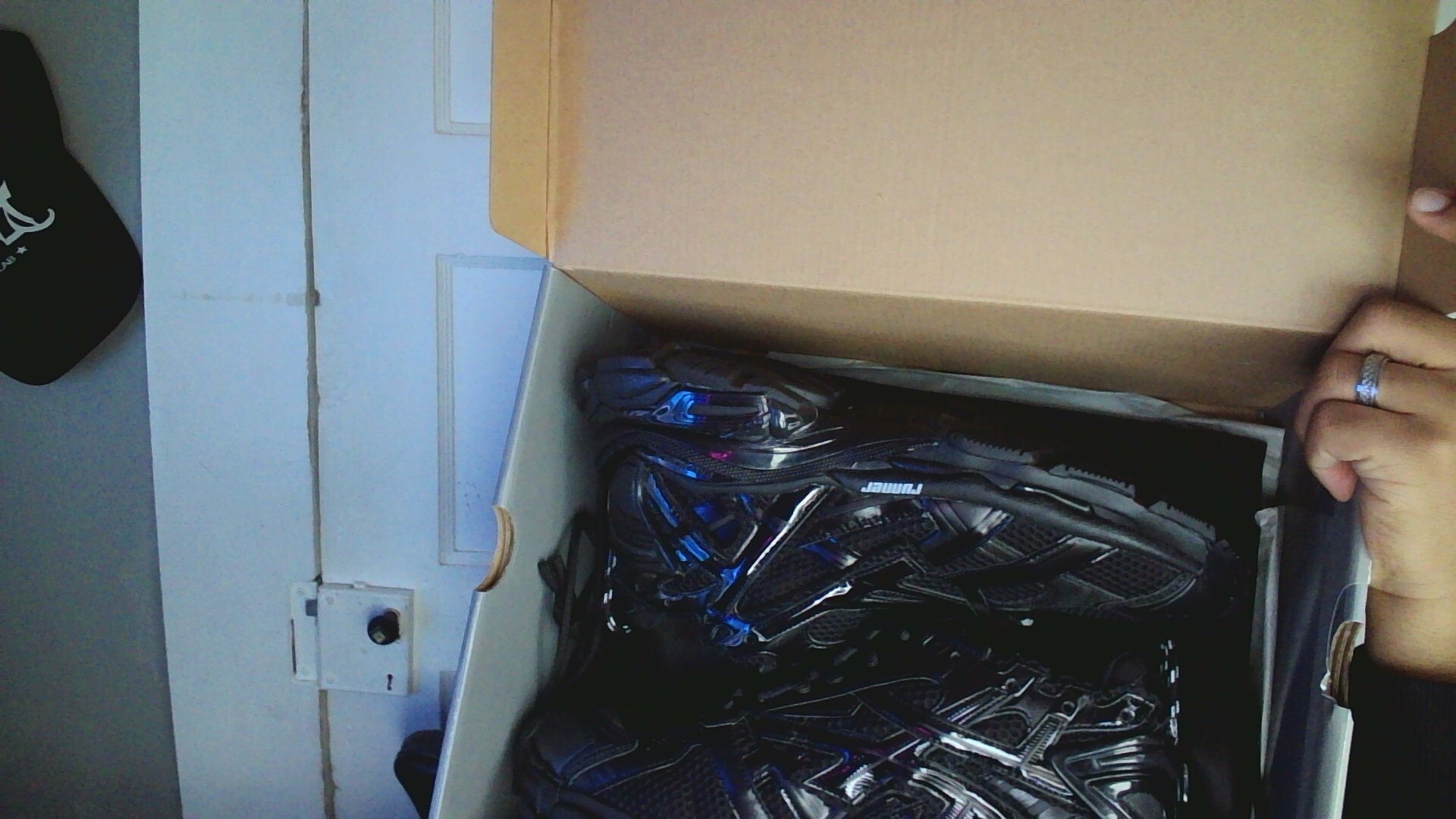 Balenciaga Runner Black 656063W3RA11000 / 677402W3RB11000 review Chulito